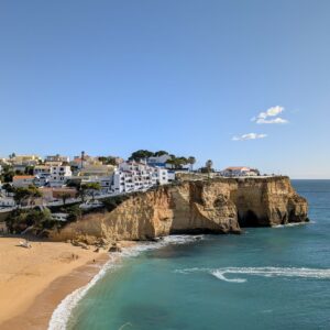 Excursion à Carvoeiro : Découverte des falaises, de la plage et de criques paradisiaques